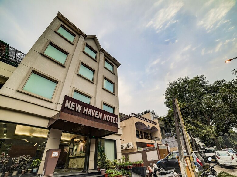 Capital O 28618 New Haven Hotel