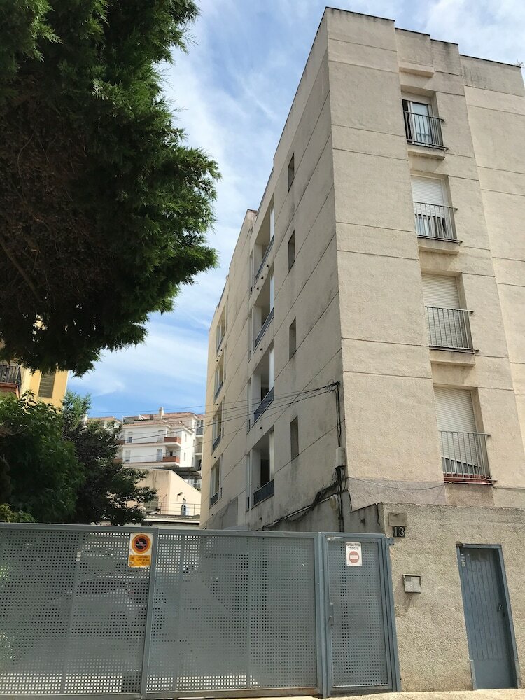 Economy Apartments