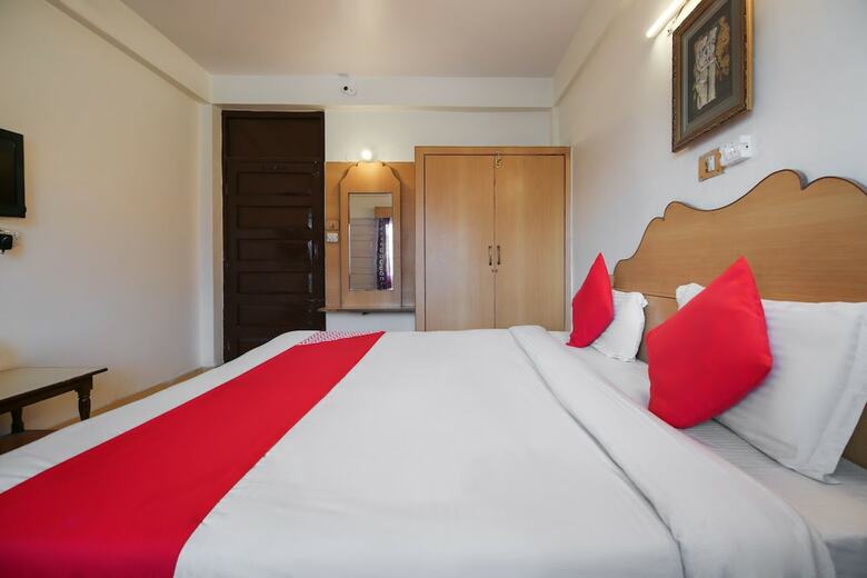 Oyo 22884 Hotel Shingar