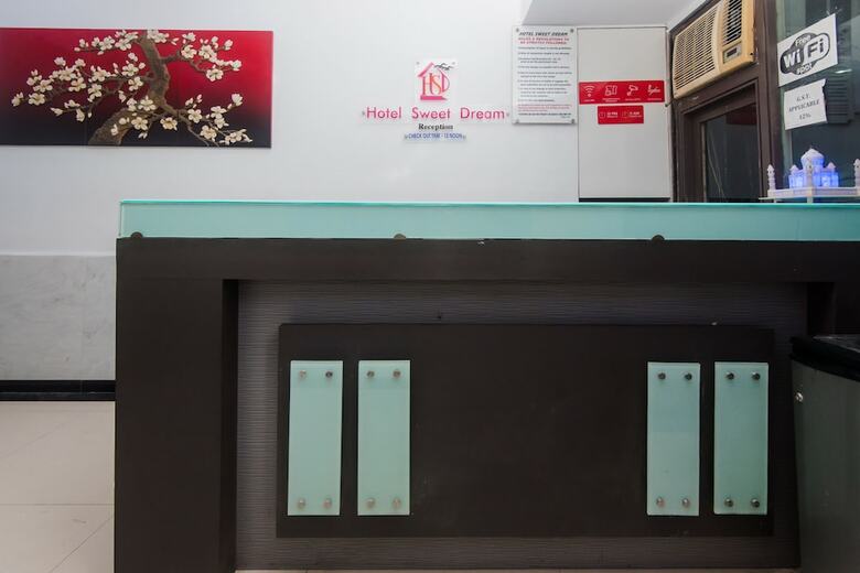 Oyo 24050 Hotel Sweet Dream