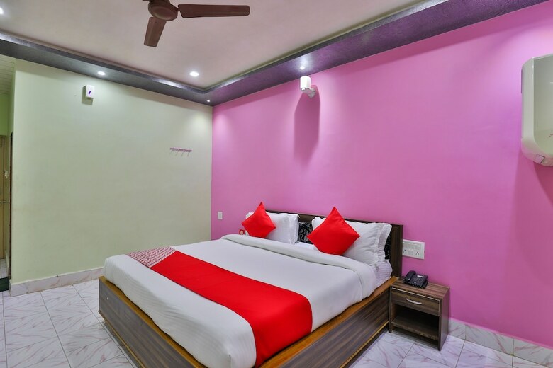 Oyo 18385 Hotel Triveni