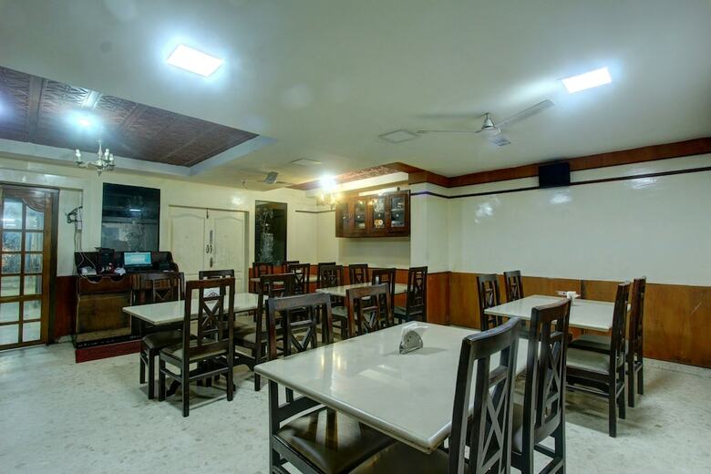 Oyo 26797 Ss Hotels