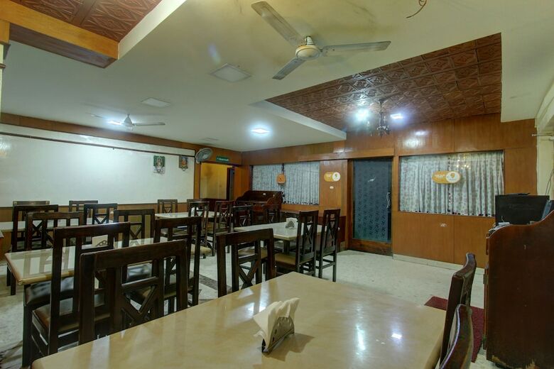 Oyo 26797 Ss Hotels