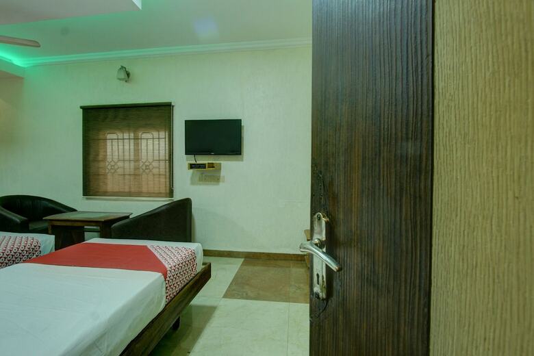Oyo 26797 Ss Hotels