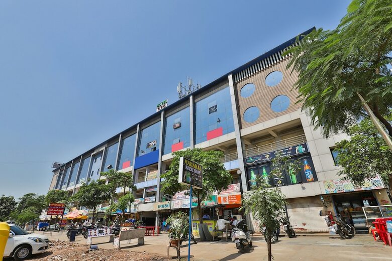 Oyo 19842 Hotel Rudraksh Inn