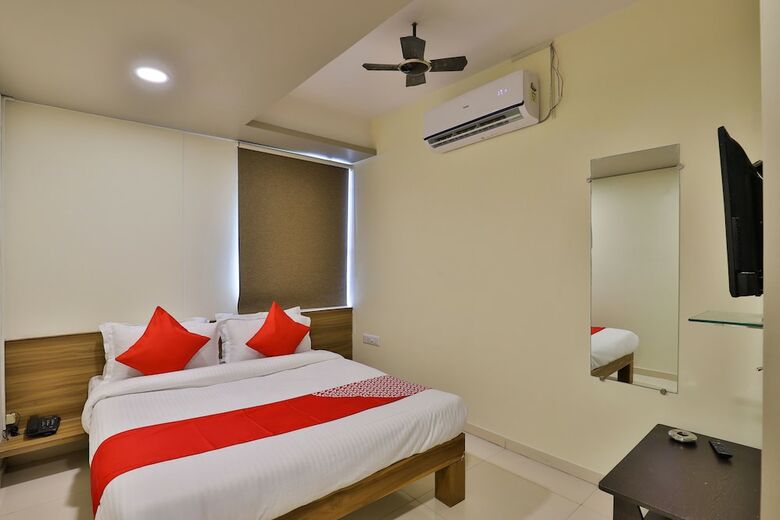 Oyo 19842 Hotel Rudraksh Inn