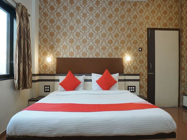 Hotel Oyo 23193 Shiv Sai