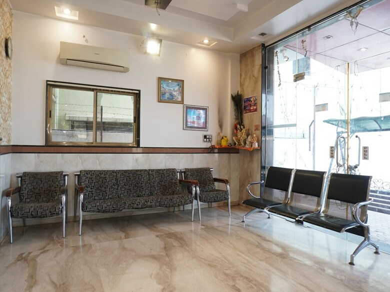 Hotel Oyo 23193 Shiv Sai