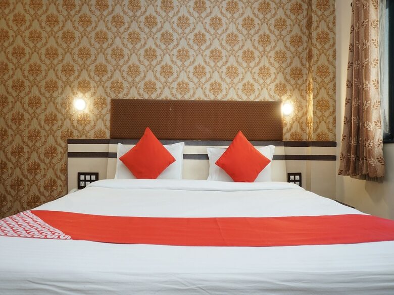 Hotel Oyo 23193 Shiv Sai