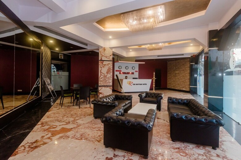Oyo 5699 Hotel Monarch Boutique