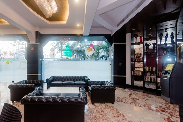 Oyo 5699 Hotel Monarch Boutique