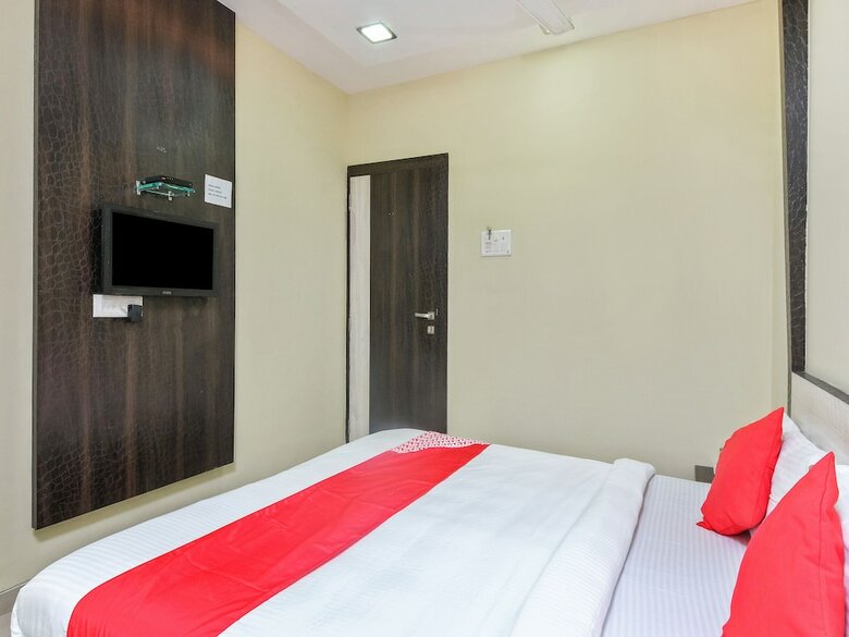 Hotel Oyo 24048 Shree Krishna Palace