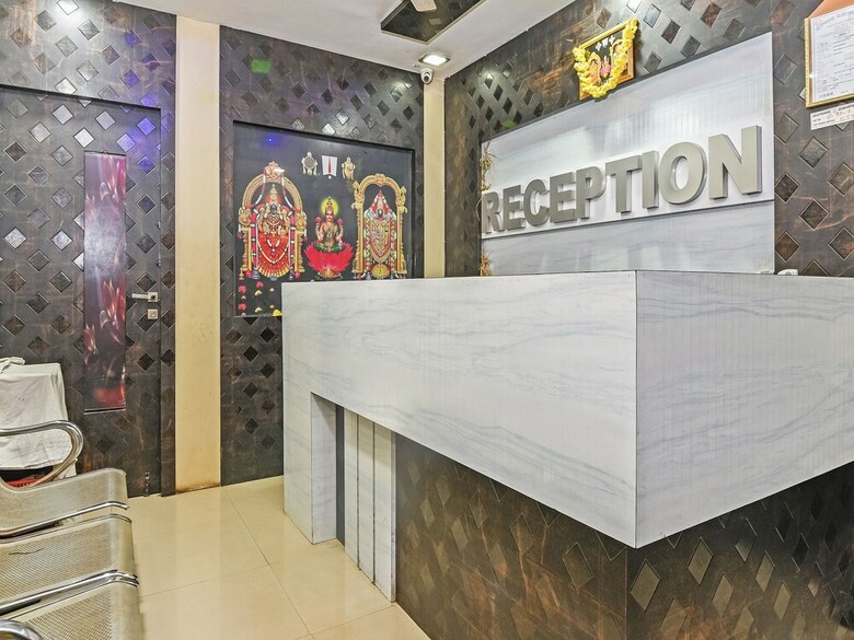 Hotel Oyo 24048 Shree Krishna Palace