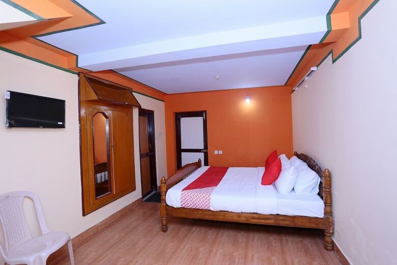 Hotel Oyo 24221 Daneys Guest House