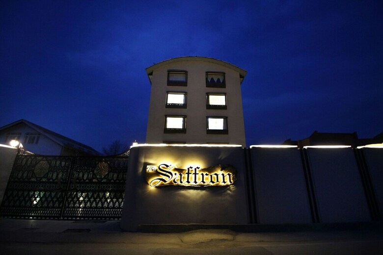 Capital O 28688 The Saffron Hotel