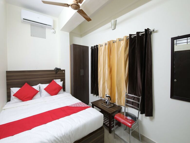 Hotel Oyo 26630 Mathura Inn