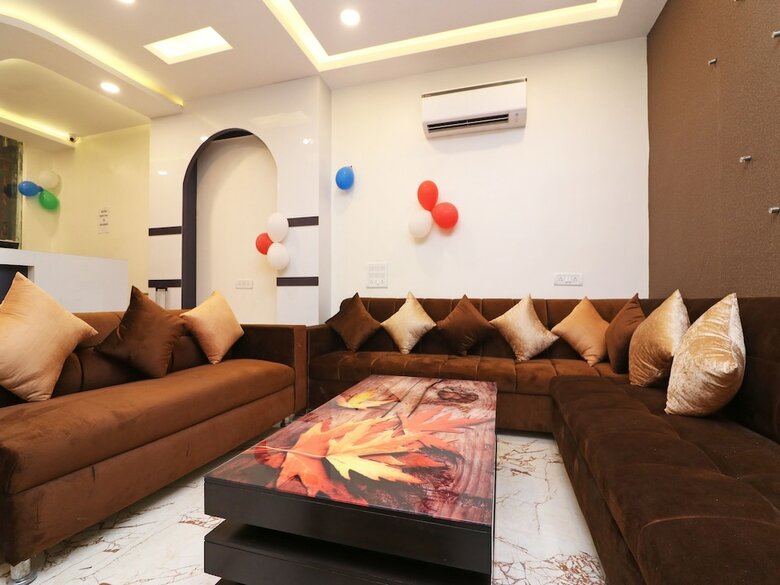 Hotel Oyo 13774 Check In Room