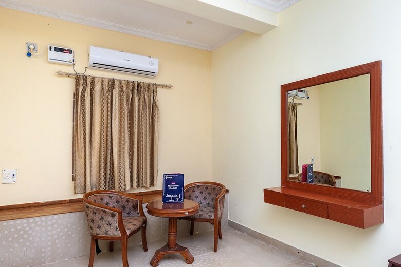 Hotel Oyo 27033 Hill Breeze