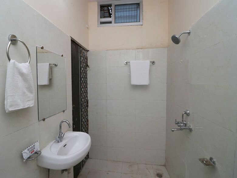 Hotel Oyo 27941 Sangam Darshan
