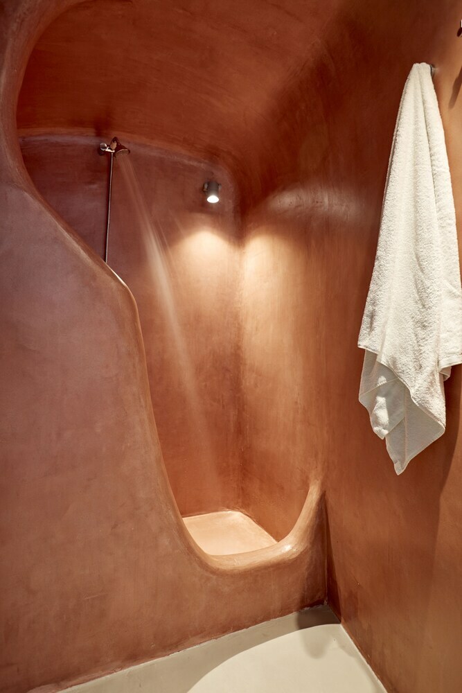 Valsamo Suites