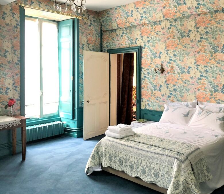 Bed & Breakfast L'h�tel de Herc�