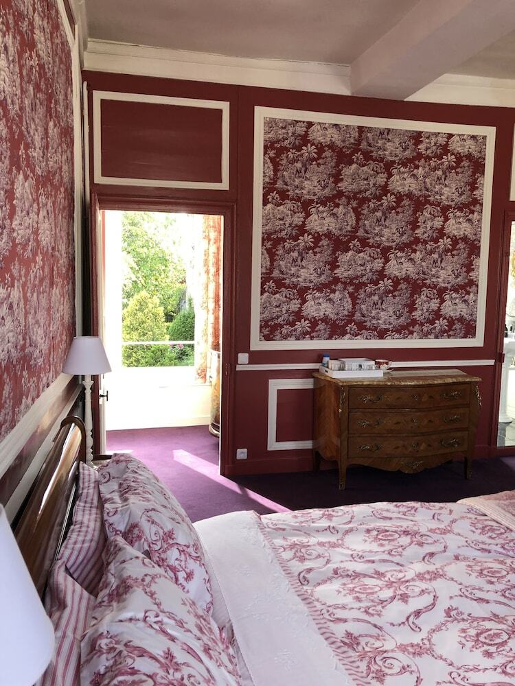 Bed & Breakfast L'h�tel de Herc�