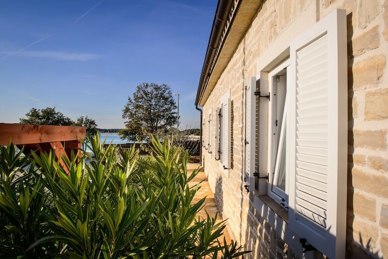 Plavo Nebo Lavanda Apartments