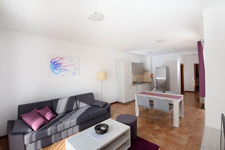 Plavo Nebo Lavanda Apartments