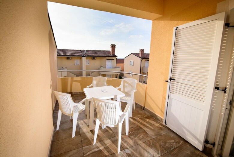 Plavo Nebo Oleander Apartments