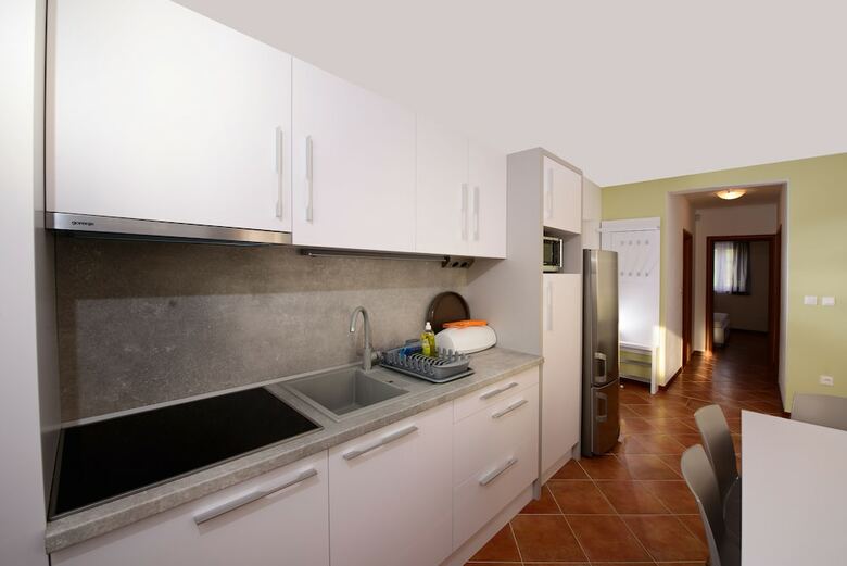 Plavo Nebo Oleander Apartments