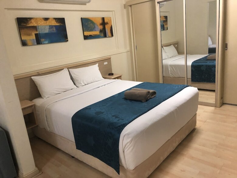 Countryman Motor Inn