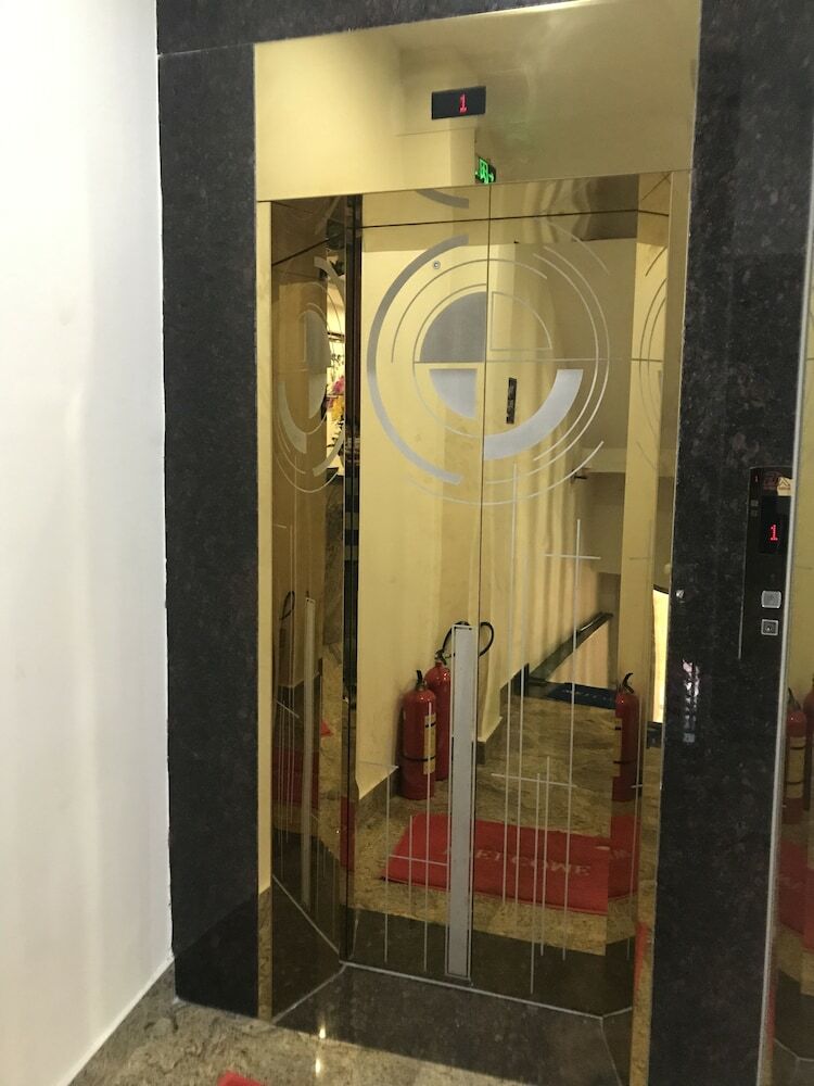 Hostal Green Hotel - Hostel
