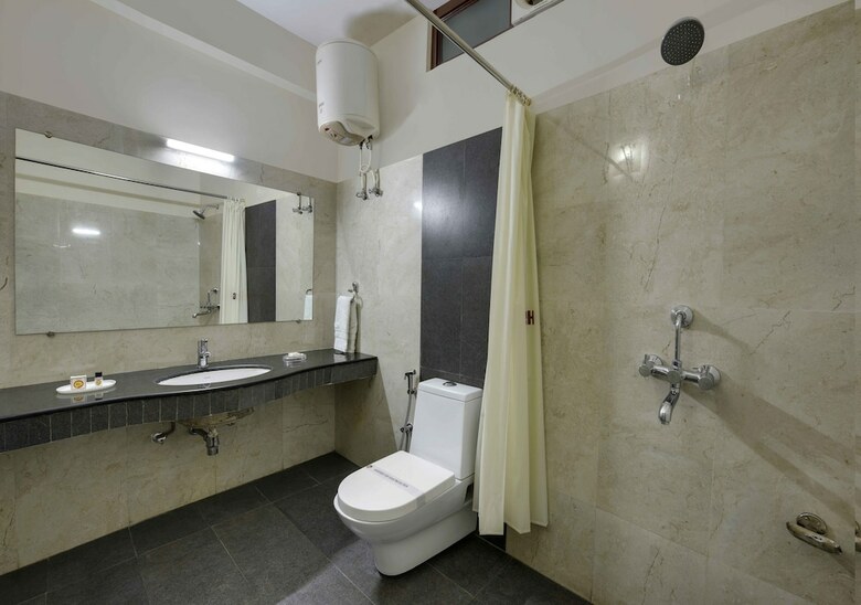 Hotel Highway King Shahpura