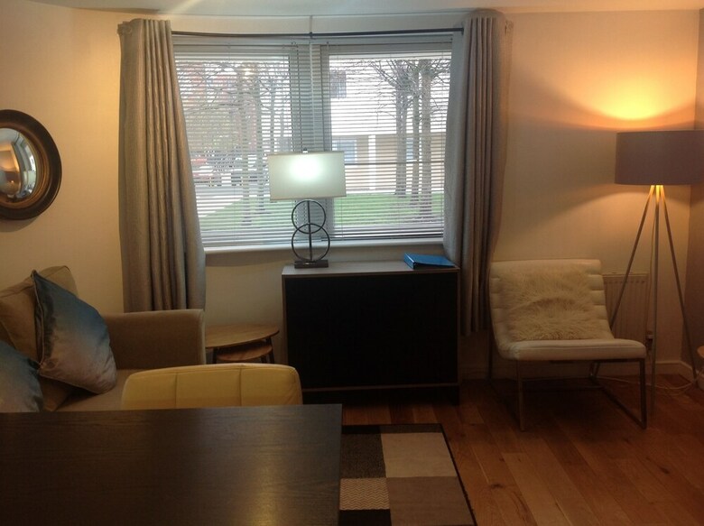 Dockland Apartment - Free Parking