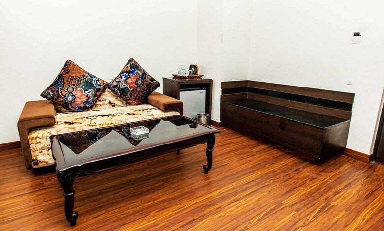 Hotel Subash International