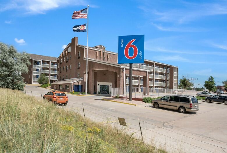 Hotel Motel 6 Colorado Springs, Co - Air Force Academy