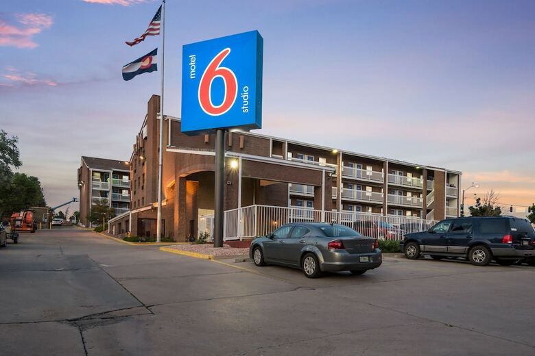 Hotel Motel 6 Colorado Springs, Co - Air Force Academy