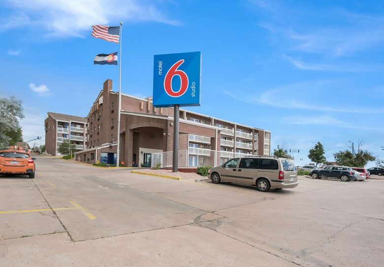 Hotel Motel 6 Colorado Springs, Co - Air Force Academy