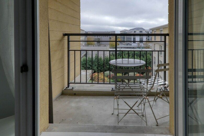 Victoria Apartment