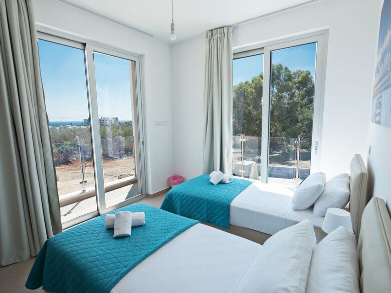 Polymnia Villa 490b