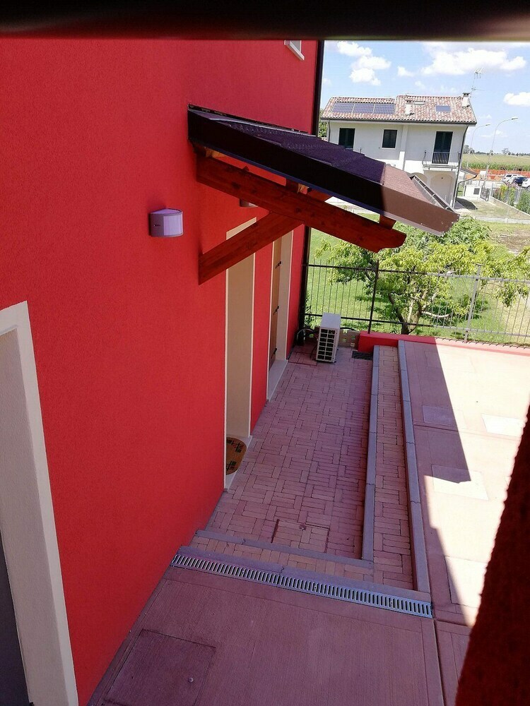 Bed & Breakfast Karingo House