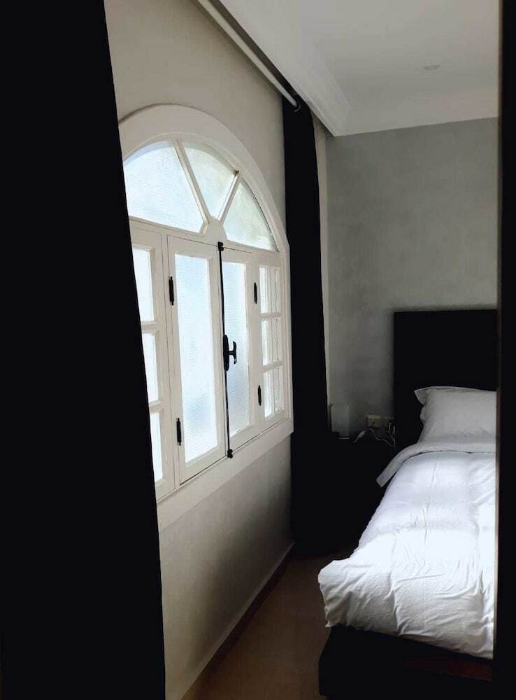 Amwaj Hotel