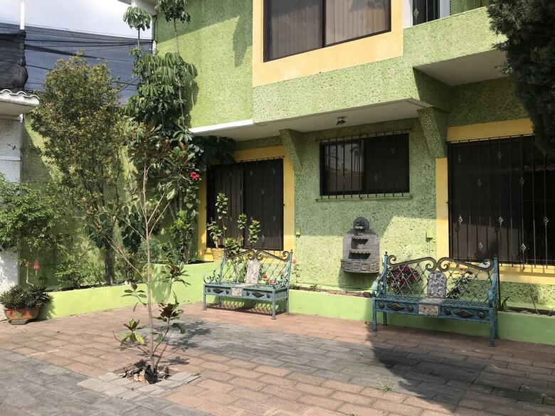 Hotel Caba�a Quetzaly