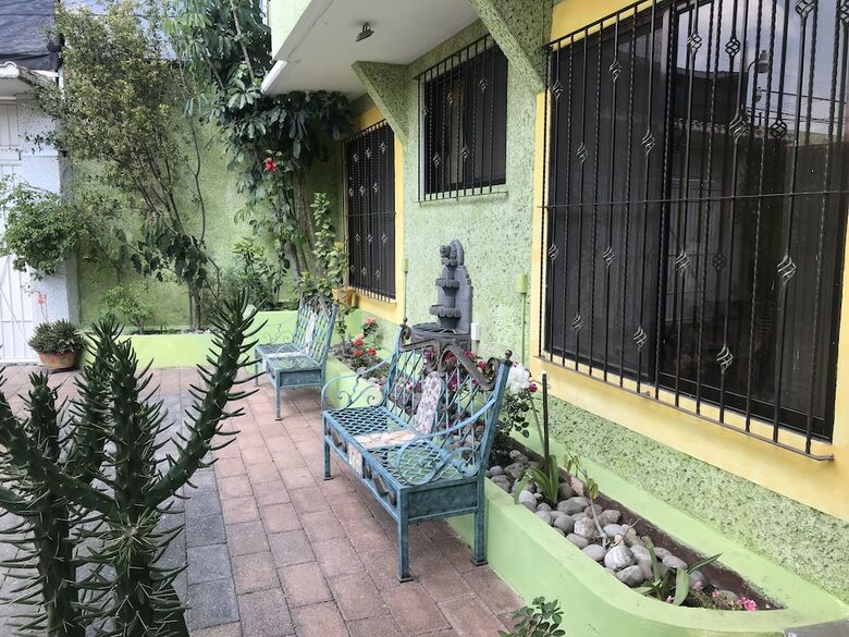 Hotel Caba�a Quetzaly