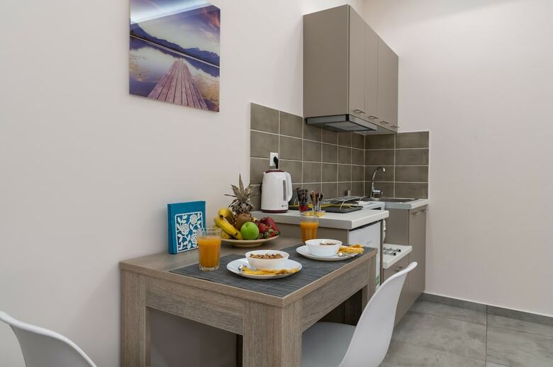Alekos Lux Apartments