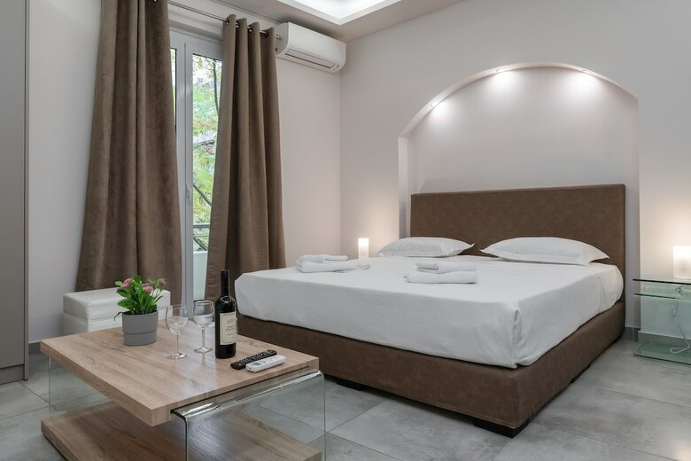 Alekos Lux Apartments