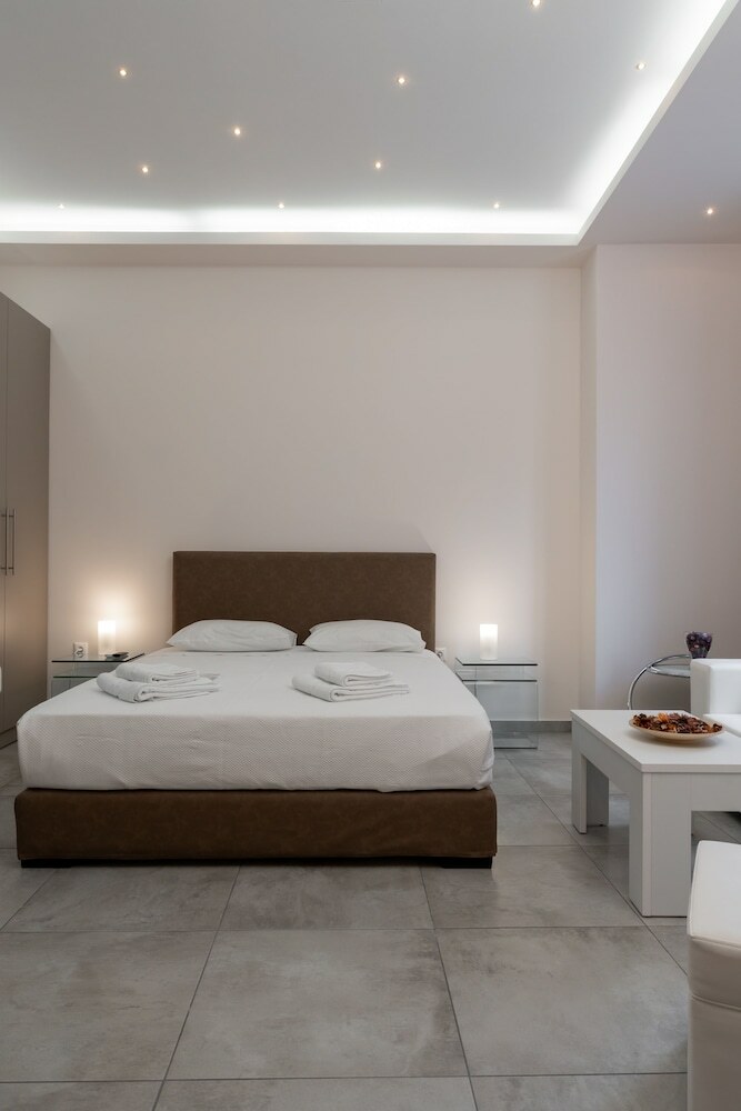 Alekos Lux Apartments