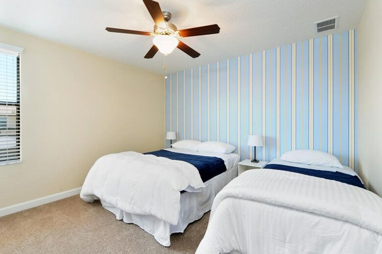 Spacious Fun Home Next To Disney Cg1443