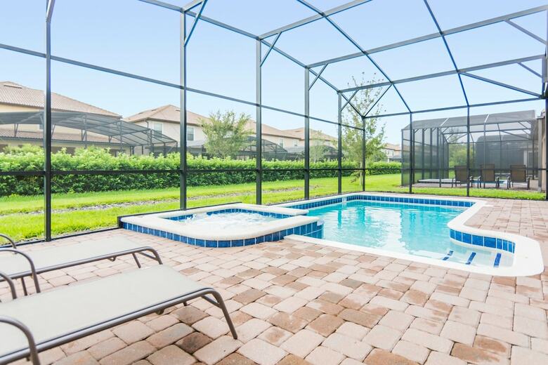 Spacious Fun Home Next To Disney Cg1443