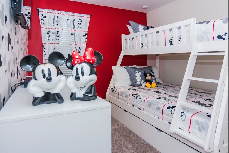 Amazing Vacation Mickey Home Cg1593